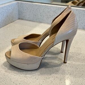 Gianni Bini Nude/Cream Textured Peep Toe Heels